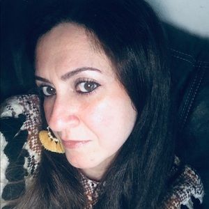 Meet your Posher, Mira